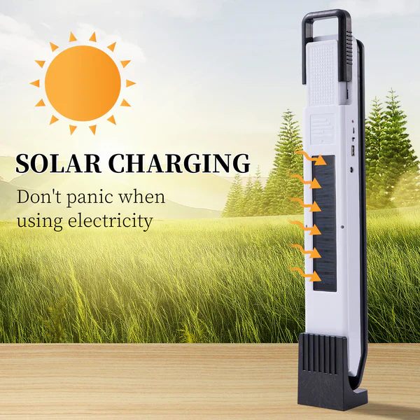 Cât economisești cu o lampă solară stradală? Studiu comparativ consum vs. energie solară